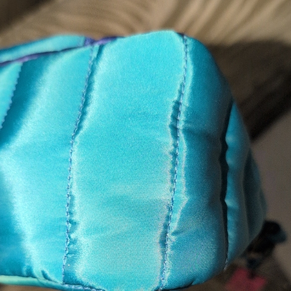 THINK ROYLN Multicolor Quilted Crossbody Bag - Picture 11 of 16